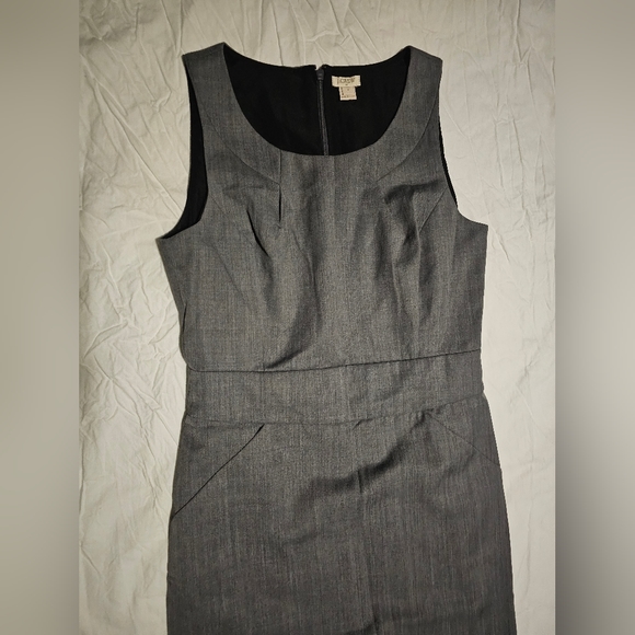 J.crew size 4 - Picture 3 of 3